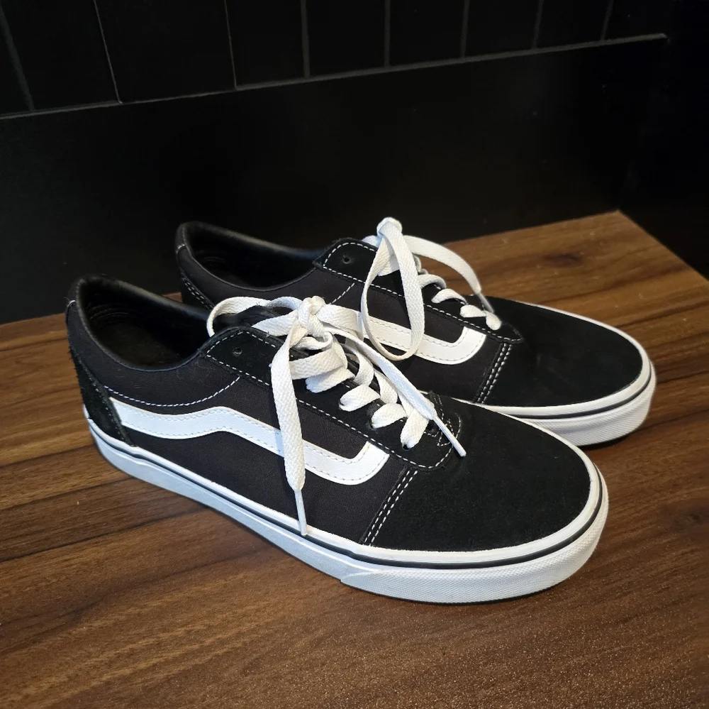 Vans Women's Black and White Classic Sneakers - Picture 1 of 2